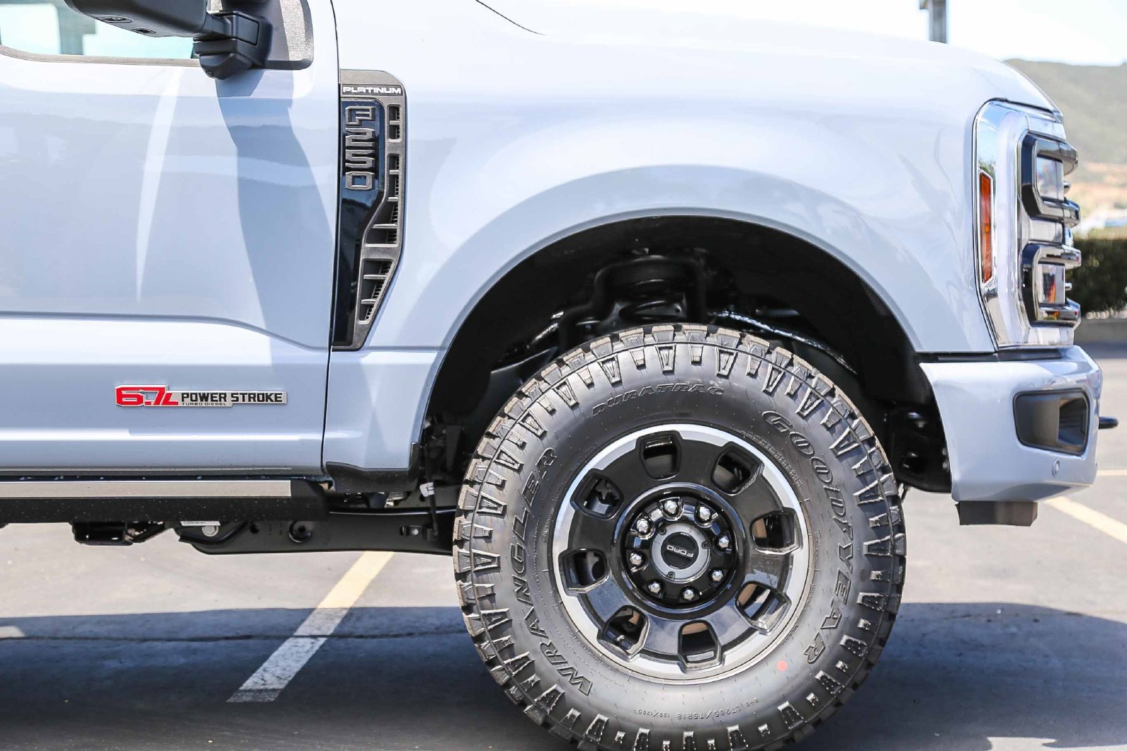 New 2026 Ford F250 Platinum w/ Tremor Off-Road Package AWD/4WD image 11