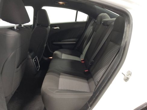 Used 2022 Dodge Charger SXT w/ Cold Weather Package RWD image 18