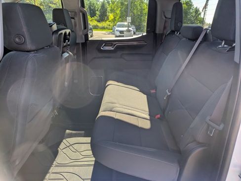 Used 2024 Chevrolet Silverado 1500 LT RWD image 16