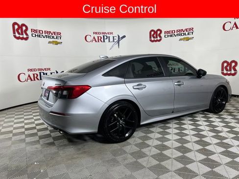 Used 2022 Honda Civic Sport image 8