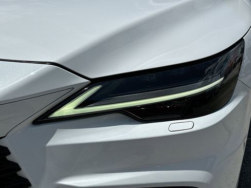 Used 2024 Lexus RX 500h F Sport w/ Convenience Package image 31