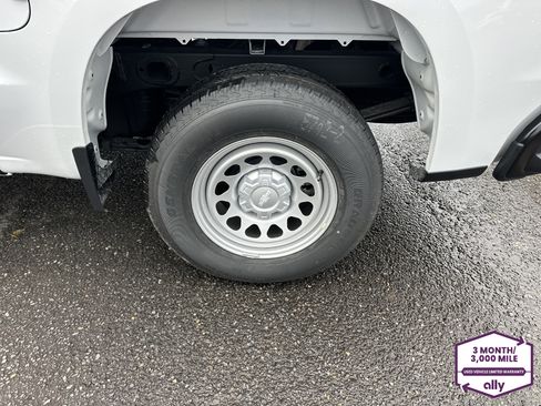 Certified 2025 Chevrolet Silverado 1500 W/T w/ WT Value Package image 25