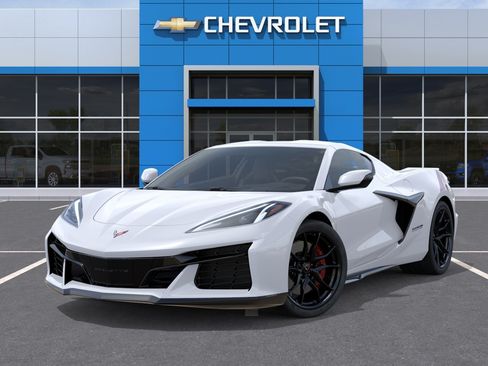 New 2027 Chevrolet Corvette Grand Sport w/ Z52 Sport Performance Package RWD image 6