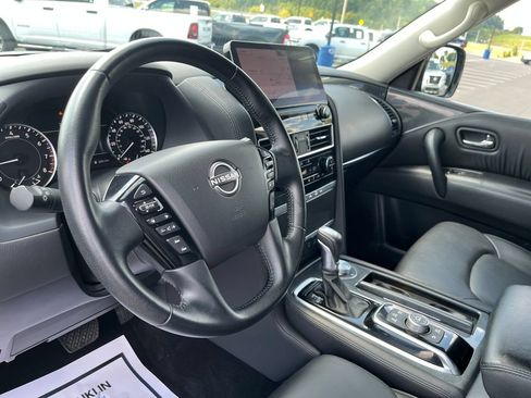 Used 2024 Nissan Armada SV AWD/4WD image 14
