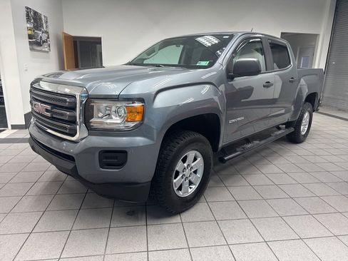 Used 2020 GMC Canyon 2WD Crew Cab w/ Convenience Package image 8