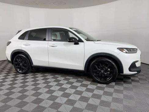 Used 2024 Honda HR-V Sport image 5