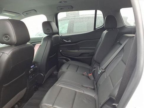 Certified 2023 GMC Acadia SLT image 14