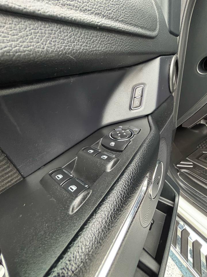Used 2021 Ford Expedition XLT w/ FX4 Off-Road Package AWD/4WD image 11