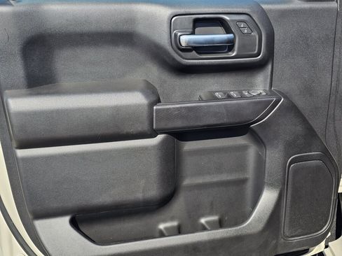 Used 2026 Chevrolet Silverado 1500 Custom AWD/4WD image 16