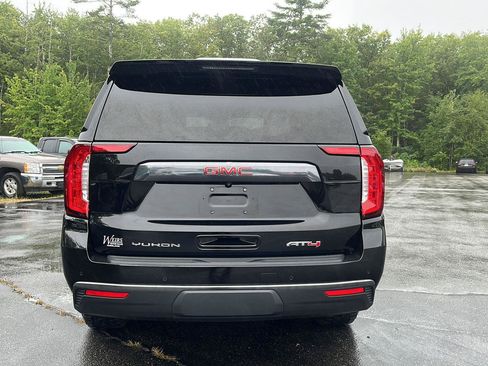 Used 2024 GMC Yukon AT4 w/ Technology Package AWD/4WD image 5