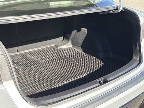 Used 2025 Toyota Corolla SE image 14