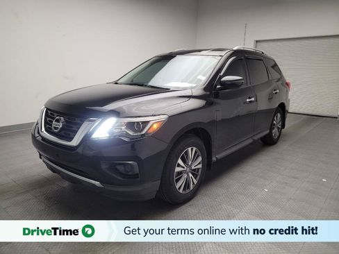 Used 2020 Nissan Pathfinder S FWD image 1