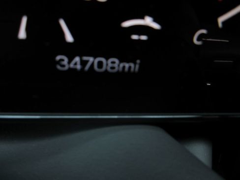 Used 2025 GMC Yukon AT4 w/ AT4 Premium Package AWD/4WD image 35