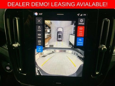 Used 2026 Volvo XC40 B5 Ultra w/ Climate Package image 18