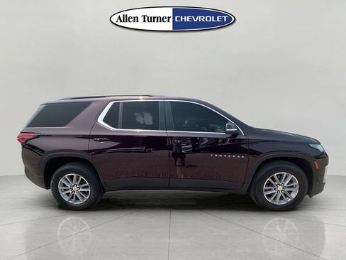 Used 2023 Chevrolet Traverse LT FWD image 3