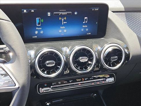 New 2026 Mercedes-Benz GLA 250 image 12