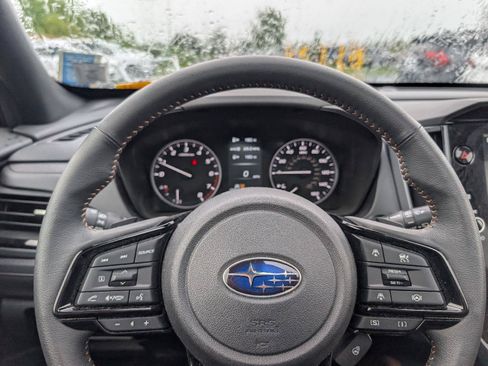 Used 2025 Subaru Forester Touring AWD/4WD image 11