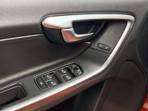 Used 2012 Volvo S60 T6 R-Design image 15