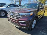 Used 2022 Ford Explorer XLT w/ Equipment Group 202A image 2