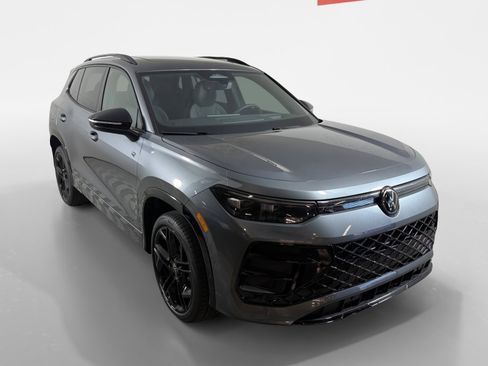 New 2026 Volkswagen Tiguan SE R-Line AWD/4WD image 1
