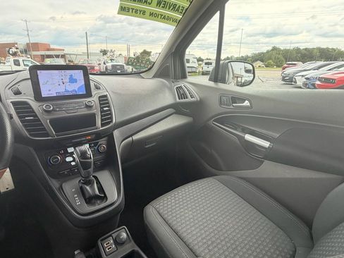 Used 2020 Ford Transit Connect XLT FWD image 14