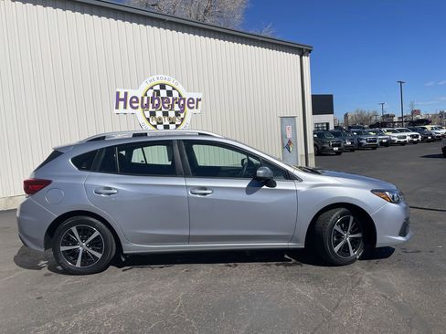 Used 2022 Subaru Impreza Premium image 8