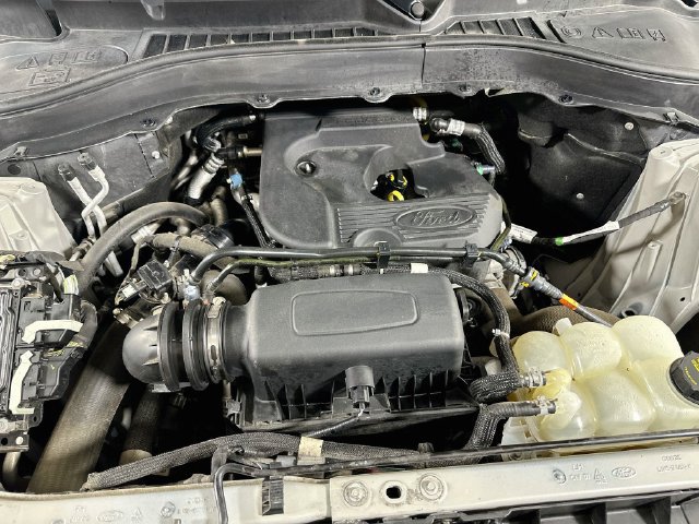 Used 2020 Ford Explorer XLT w/ Comfort Package AWD/4WD image 35