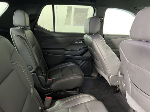 Used 2023 Chevrolet Traverse LT w/ LPO, Floor Liner Package AWD/4WD image 25