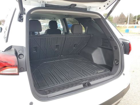 Certified 2024 Chevrolet Equinox LT image 32