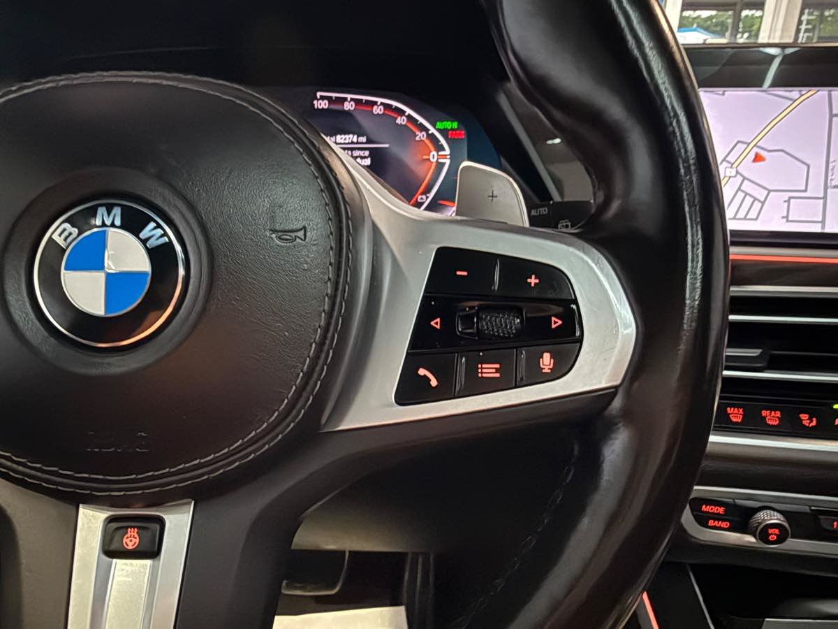 Used 2022 BMW X7 xDrive40i w/ M Sport Package AWD/4WD image 12