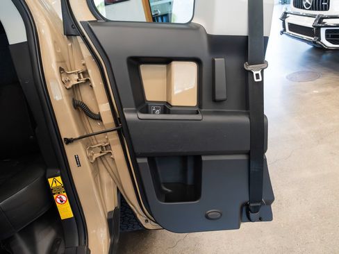 Used 2014 Toyota FJ Cruiser 4WD w/ Upgrade Package image 19