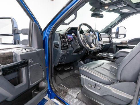 Used 2022 Ford F250 Lariat w/ Black Appearance Package AWD/4WD image 15