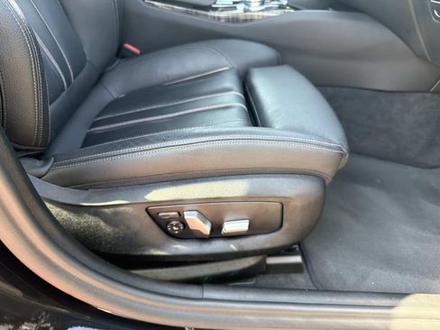 Used 2018 BMW 530e RWD image 12