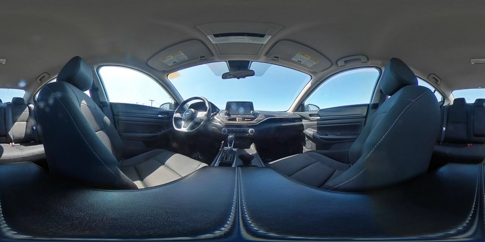 Used 2025 Nissan Altima 2.5 SV FWD image 41