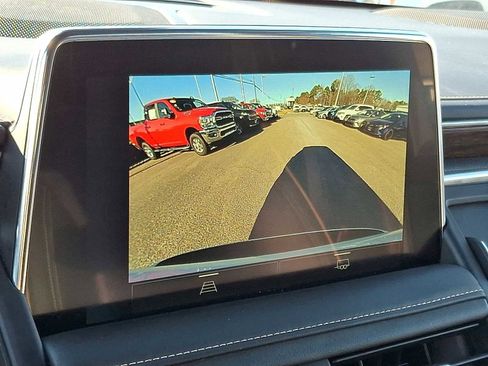 Certified 2023 Chevrolet Suburban Premier image 20