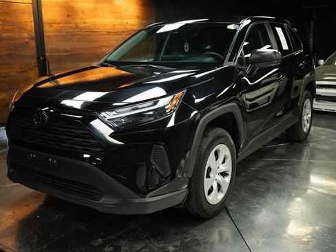 Used 2024 Toyota RAV4 LE image 2