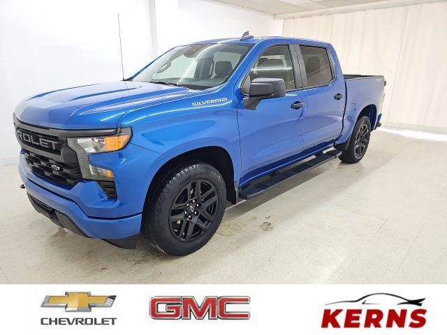 Used 2022 Chevrolet Silverado 1500 Custom AWD/4WD image 1