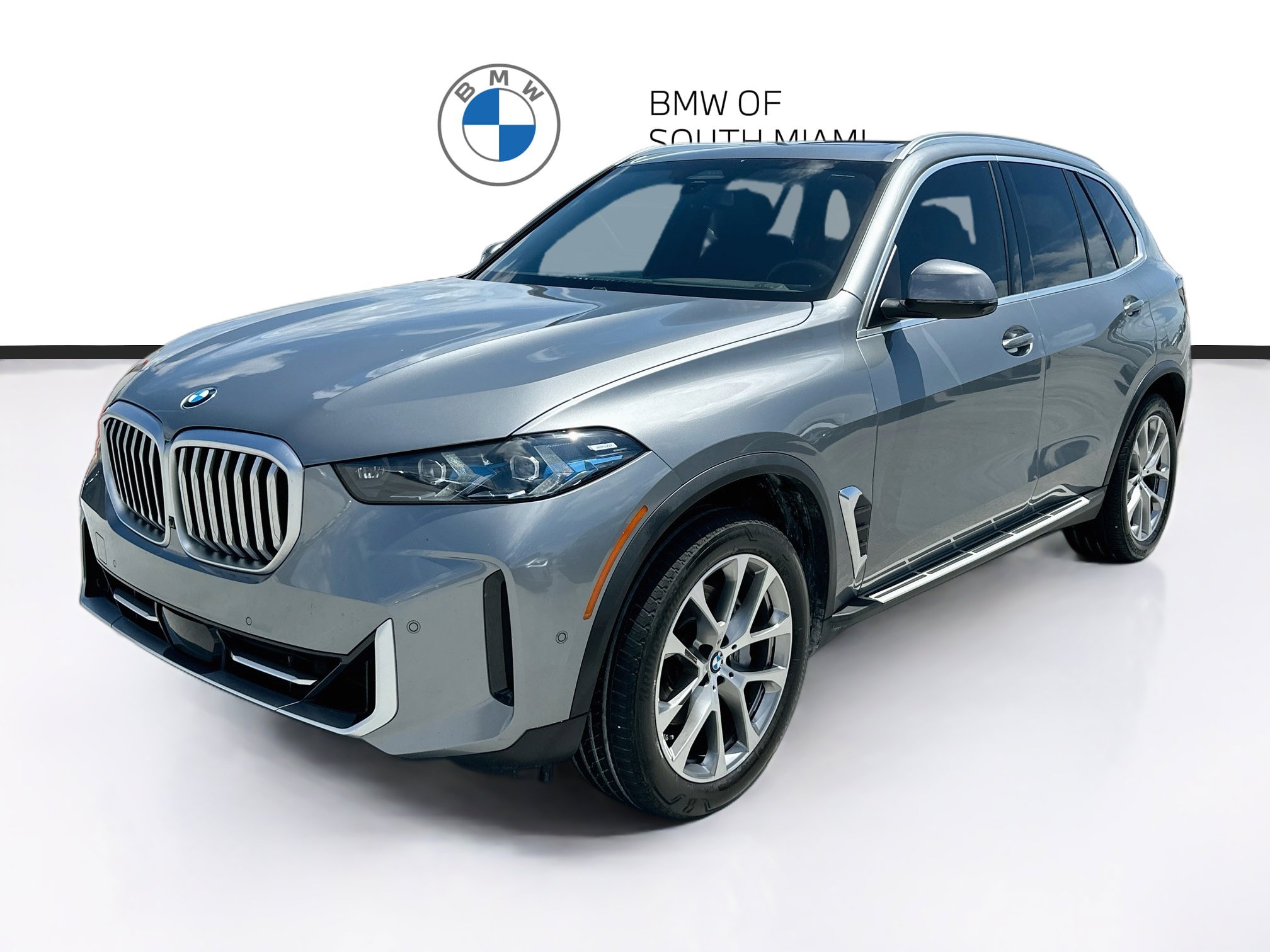 Certified 2025 BMW X5 sDrive40i w/ Climate Comfort Package RWD image 3
