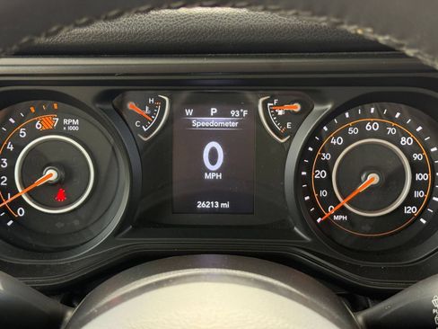 Used 2025 Jeep Wrangler Unlimited Sport AWD/4WD image 40