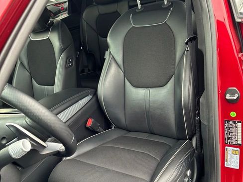 Used 2023 Genesis GV70 2.5T w/ Sport Prestige Package image 19