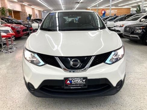 Used 2019 Nissan Rogue Sport S image 4