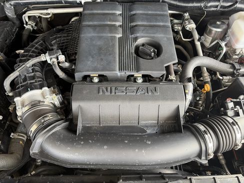 Used 2024 Nissan Frontier SV w/ SV Convenience Package AWD/4WD image 8
