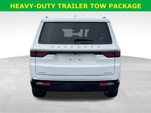 Used 2023 Jeep Wagoneer Series III w/ Premium Group I AWD/4WD image 8