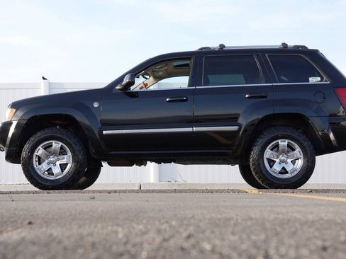 Used 2007 Jeep Grand Cherokee Overland AWD/4WD image 17