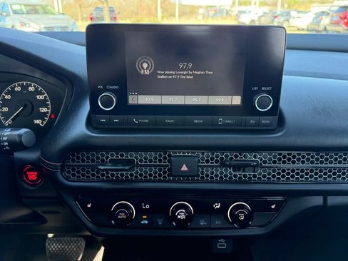 Used 2024 Honda HR-V Sport image 16