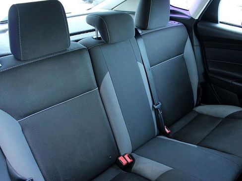 Used 2013 Ford Focus SE w/ SE Winter Pkg image 18