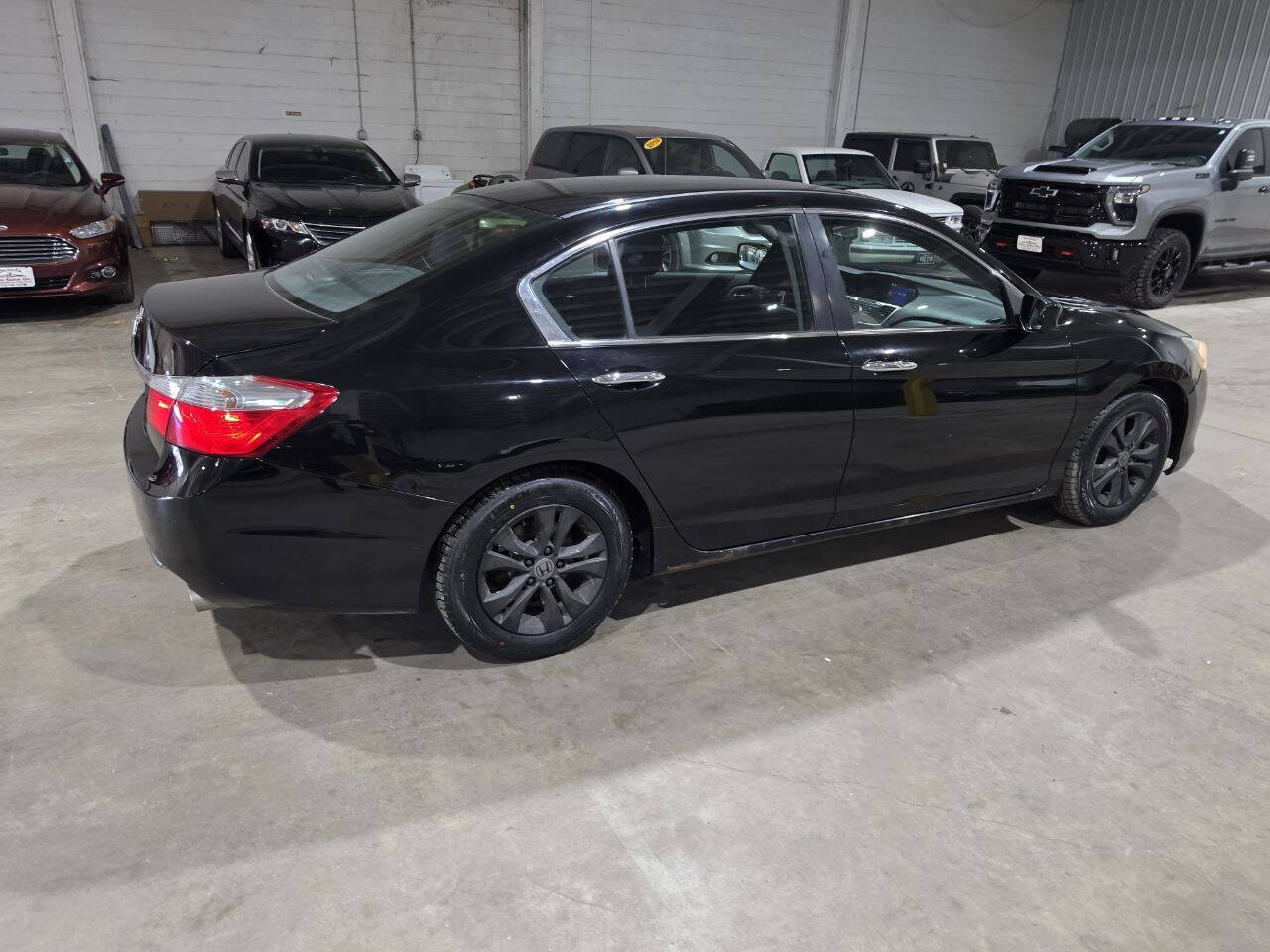Used 2015 Honda Accord LX image 12