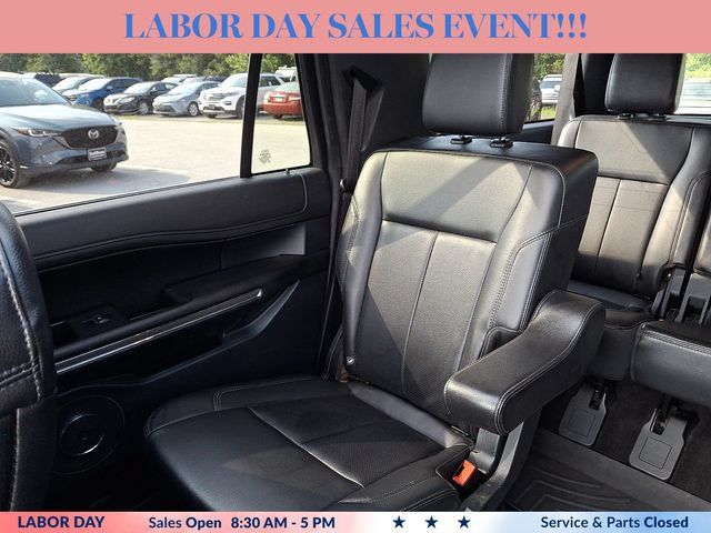 Used 2021 Ford Expedition Max XLT AWD/4WD image 18