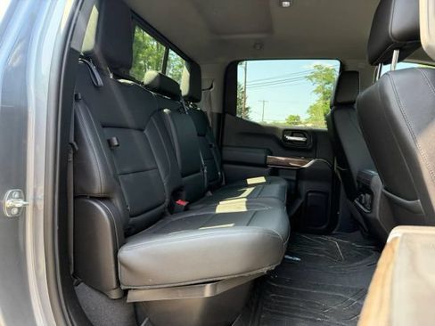 Used 2019 Chevrolet Silverado 1500 LT Trail Boss AWD/4WD image 13