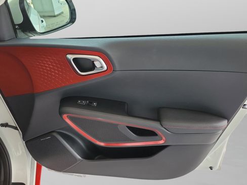 Used 2022 Kia Soul Turbo image 27